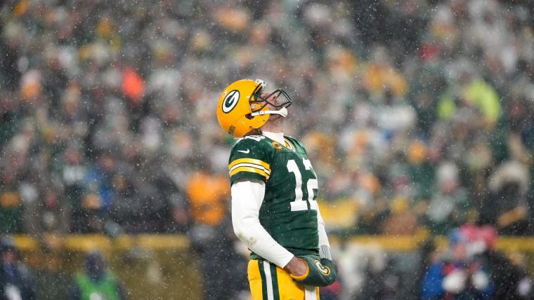 Aaron Rodgers 'numb' after playoff loss to 49ers with Packers future again in question image