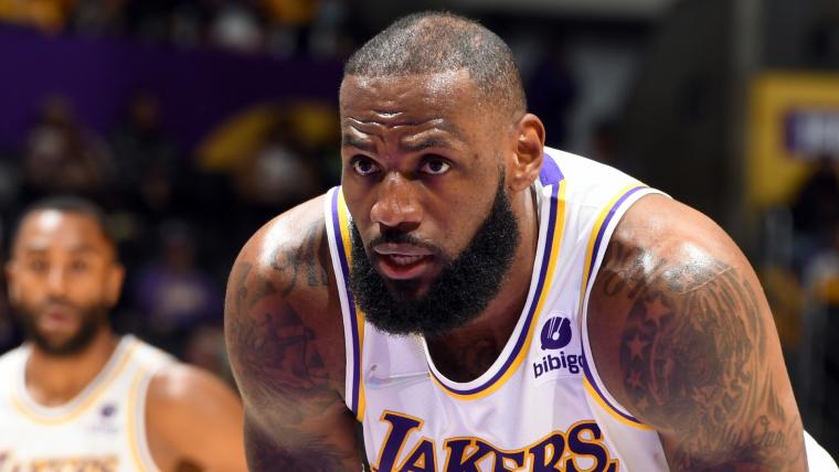 LeBron James after 28-point loss: Lakers had 'no answers' for Pelicans' run image