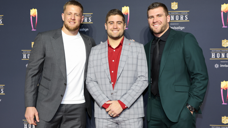 J.J. Watt presents NFL DPOY award to brother T.J. Watt in heartwarming NFL Honors moment image