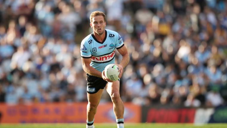 NRL contract news: Sharks veteran Matt Moylan granted early release, signs with UK club Leigh Leopards image