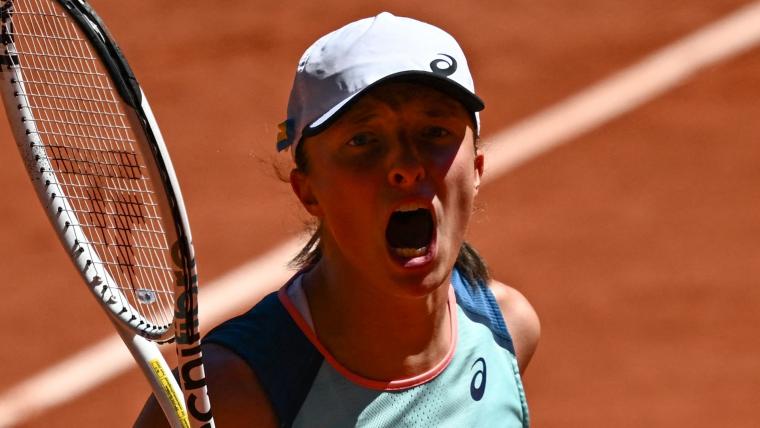 Swiatek reaches French Open final after Kasatkina win image