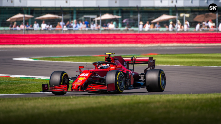 British Grand Prix 2022: Carlos Sainz beats Lewis Hamilton to fastest time in FP2 image