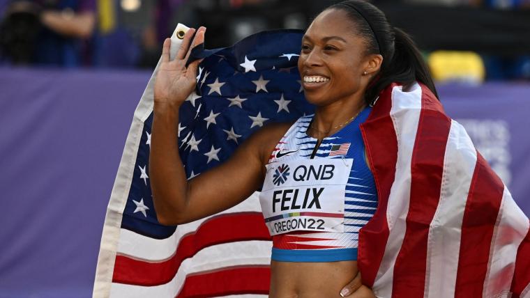 Allyson Felix's final world championship race produces one last medal: 'Very special night' image