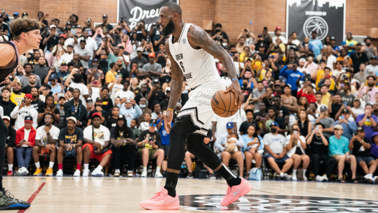 LeBron jugó el CrawsOver Classic: un repaso a su historial pro-am image