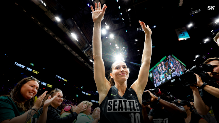 'The Sporting News 7' podcast: Talking Sue Bird, Mitch Trubisky, Chelsea changes and more image