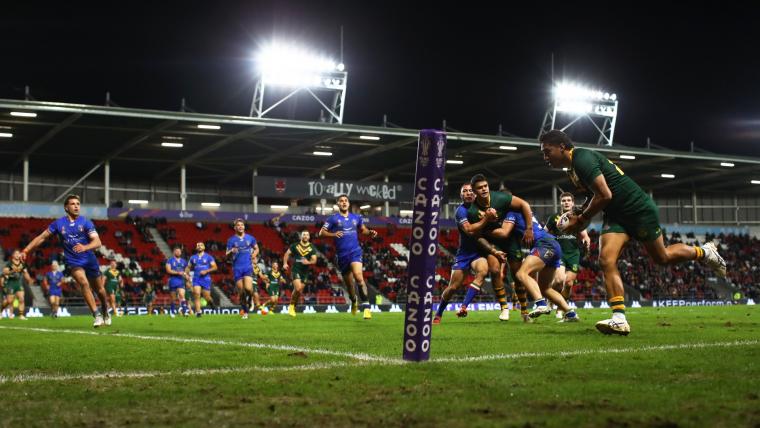 Australia thrash Italy to reach Rugby League World Cup QFs in style image