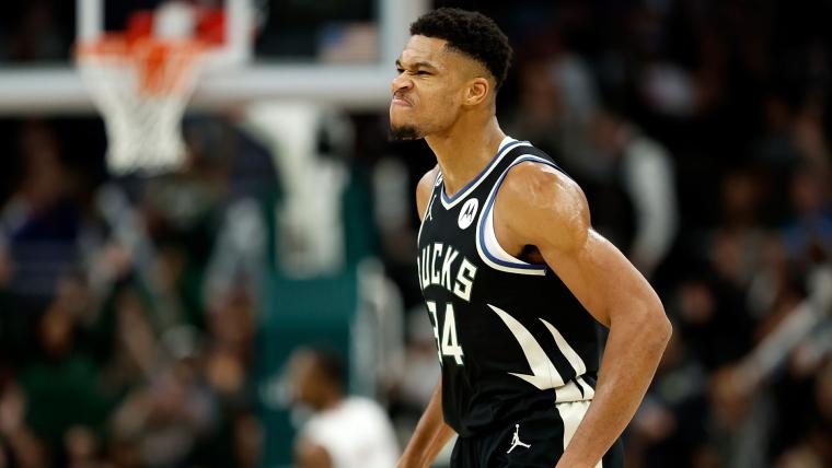 Friday's Top Highlights: Giannis Antetokounmpo puts exclamation on 38-point night with poster dunk image