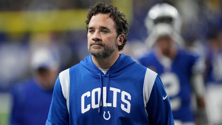 Jeff Saturday offers bizarre answer to whether Matt Ryan's injury has affected play image