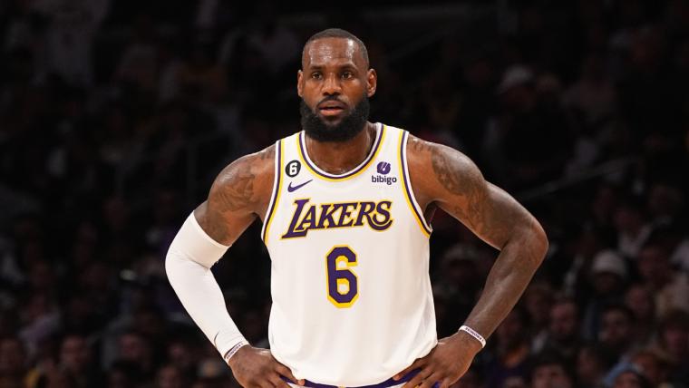 LeBron James thi đấu thế nào khi bị dẫn 0-3 ở NBA Playoff? image