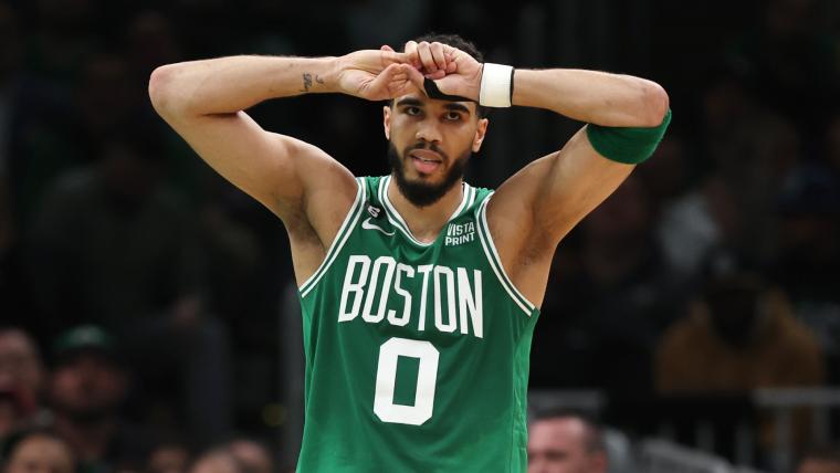 Vì sao Boston Celtics thi đấu kém trên sân nhà tại NBA? image