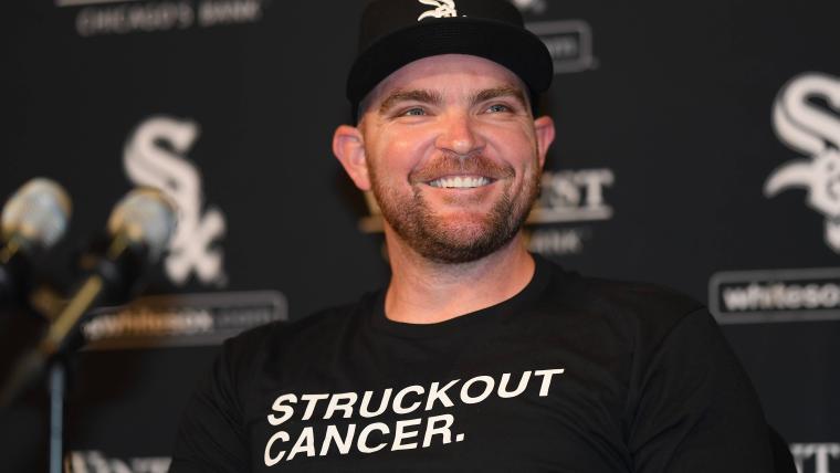 Liam Hendriks makes emotional return to field after striking out cancer image