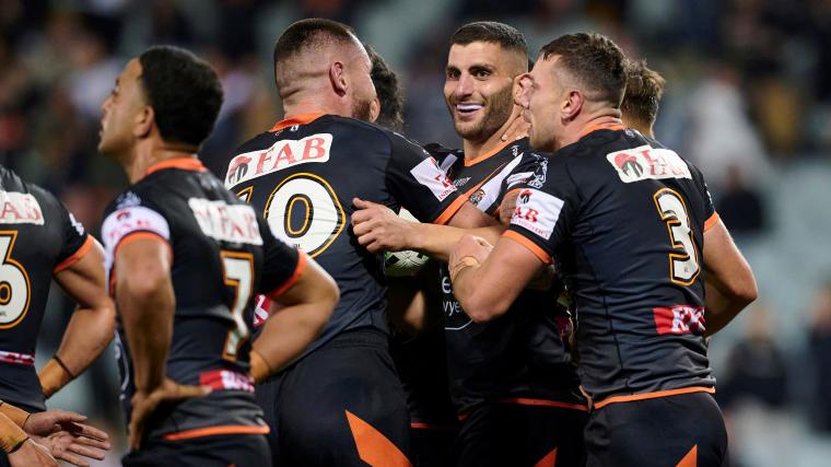 NRL contract news: Alex Twal signs three-year extension with Wests Tigers image