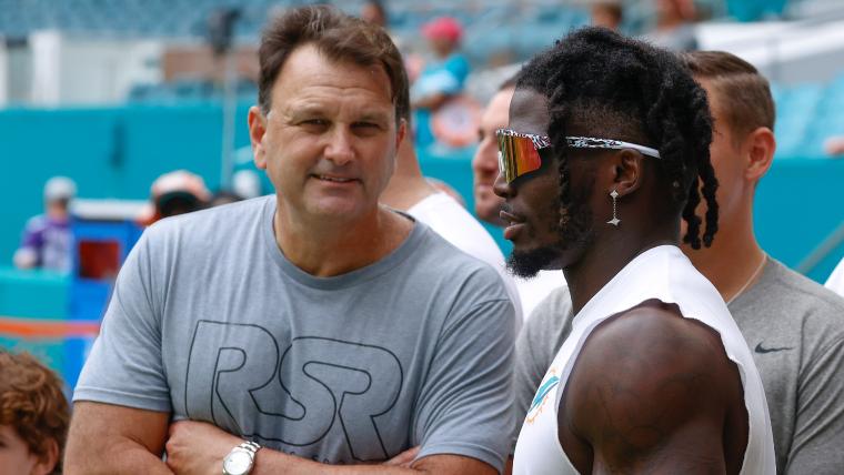 Drew Rosenhaus posts shark encounter during fishing trip with Tyreek Hill image