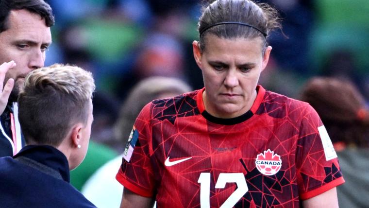 Sinclair fails to convert penalty, Canada held 0-0 in World Cup opener image