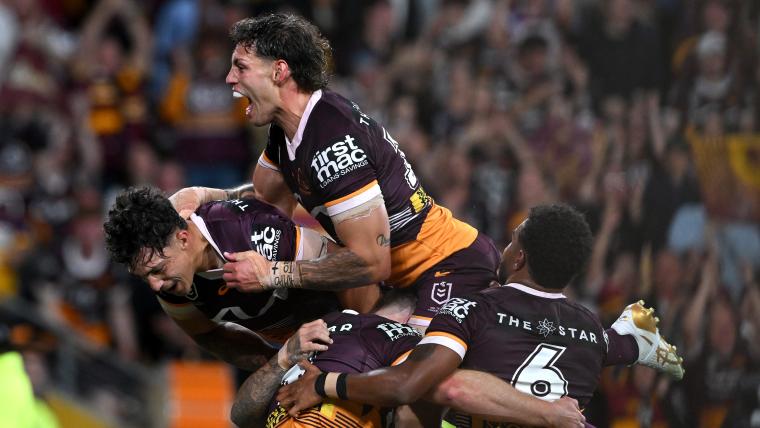 NRL preliminary finals live updates, results: Brisbane Broncos beat Warriors as Reece Walsh lights up Suncorp image