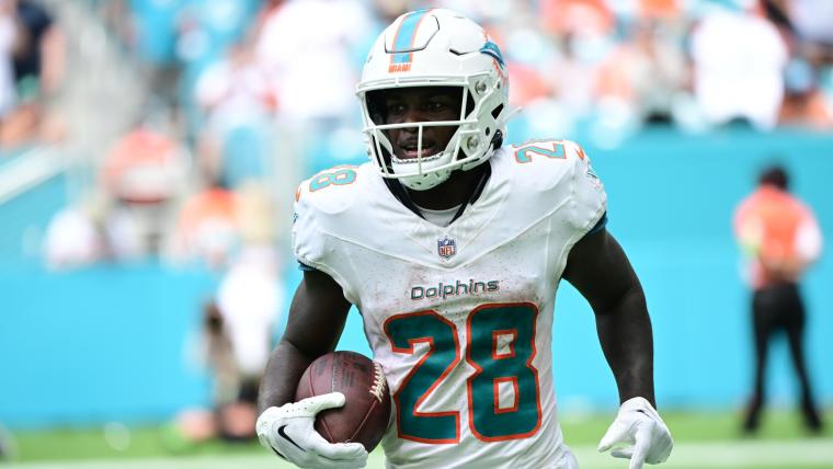 How do you pronounce De'Von Achane? A pronunciation guide to saying Dolphins RB's name image