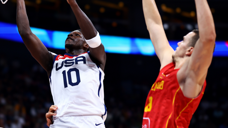 Edwards' second half helps avoid upset against Montenegro image