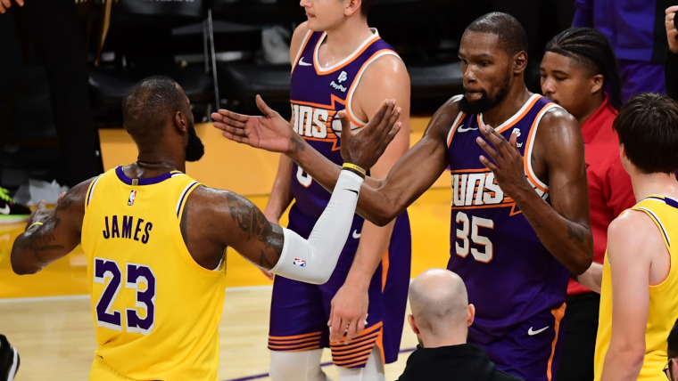  LeBron powers Lakers to comeback win in duel with Durant  image