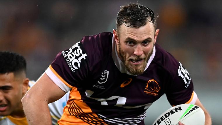 Warriors confirm Kurt Capewell signing on three-year deal image