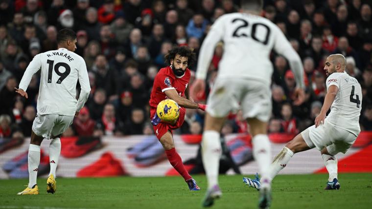 Ten Hag in? Man United hold off Liverpool in Anfield draw image