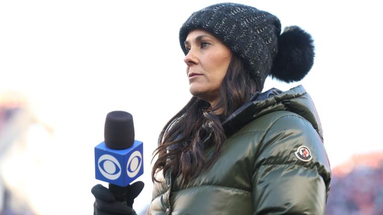 How much money does Tracy Wolfson make as CBS's sideline reporter? image