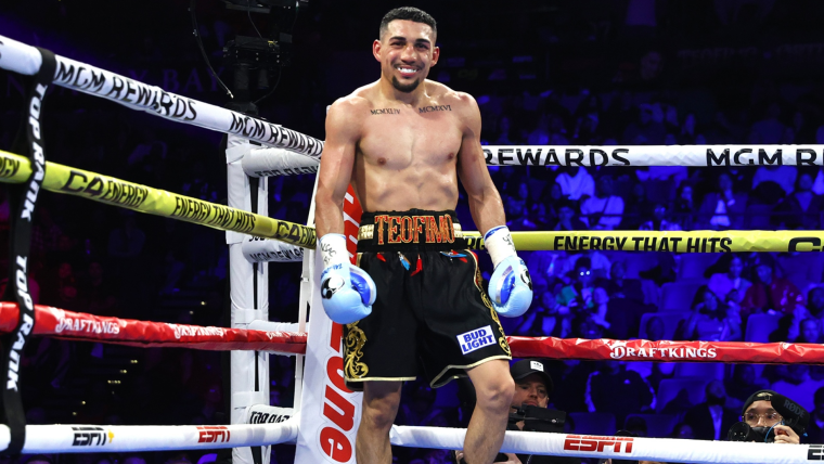 Teofimo Lopez vs. Steve Claggett: Fight card, date, tickets, purse, start time, location and latest odds image