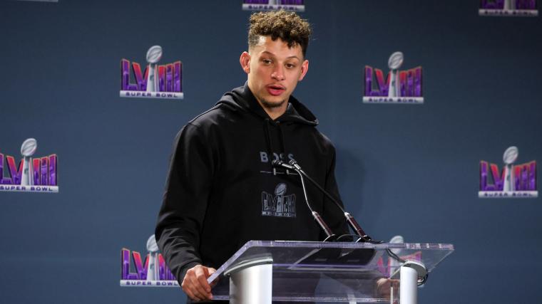 Why viral video has fans thinking Patrick Mahomes is out of shape image