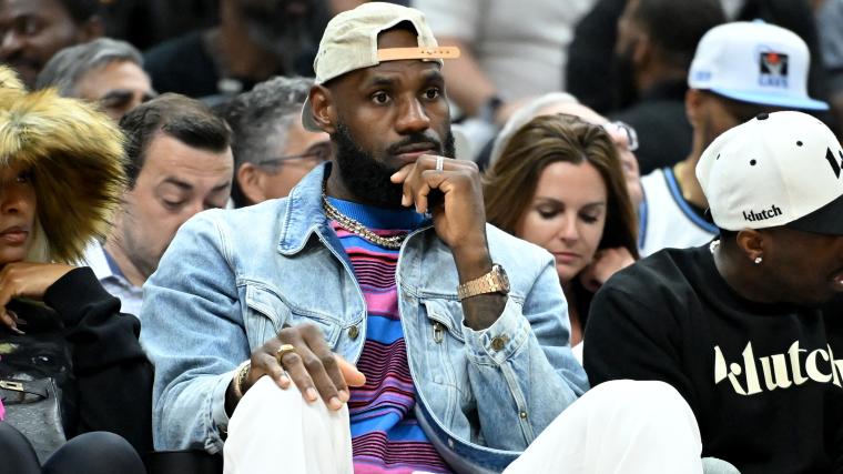 Why is LeBron James at the Cavaliers game? Lakers star returns home for Cleveland's Game 4 contest vs. Celtics image