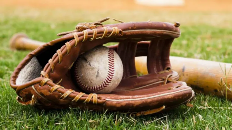 baseball-glove