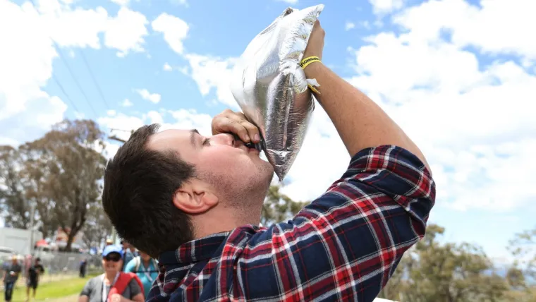 Bathurst 1000 alcohol