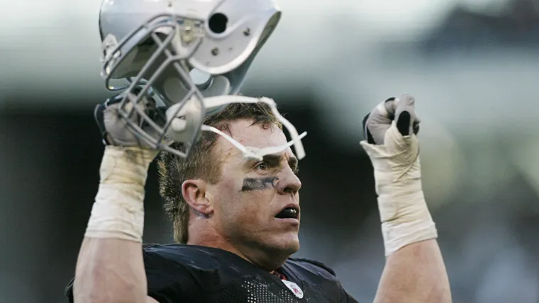 Bill Romanowski says he once threw a microwave at a teammate image