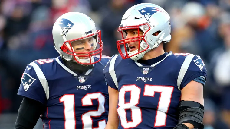 brady-tom-gronkowski-rob-101419-getty-usnews-ftr