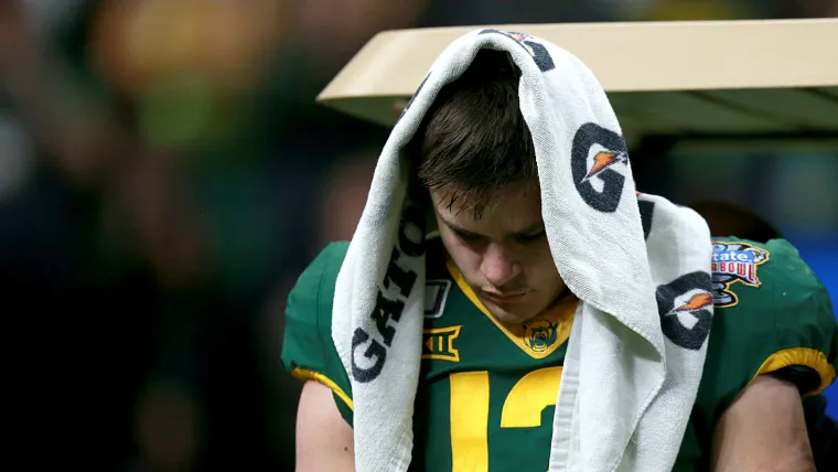 Charlie Brewer injury update: Baylor quarterback leaves Sugar Bowl with neck injury image