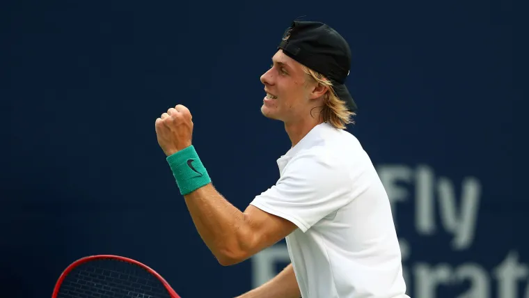 Denis Shapovalov's rain-delay gesture makes ball boy's day: 'I was one of these kids not too long ago' image
