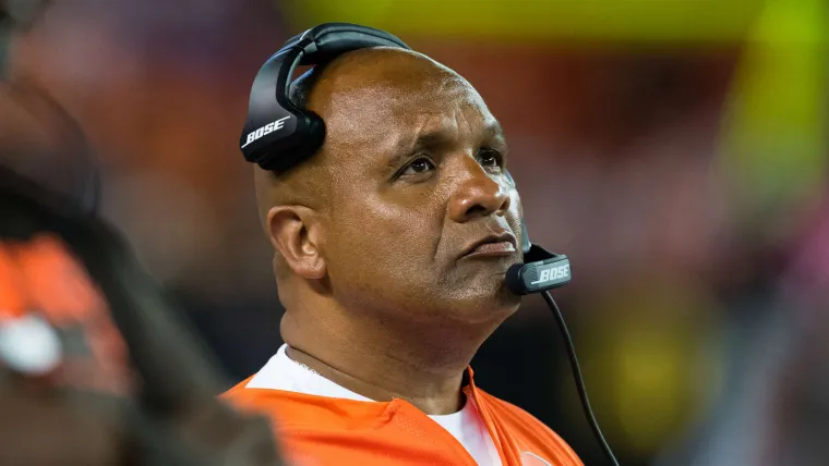 Former Browns coach Hue Jackson will join Bengals’ staff, report says image