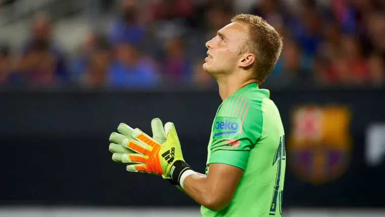 Cillessen injured in Barcelona training image