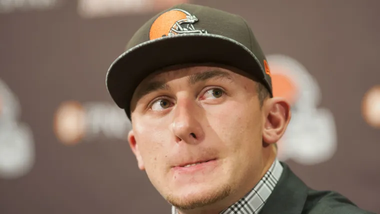 Johnny Manziel loves you, 'even though your comments suck' image