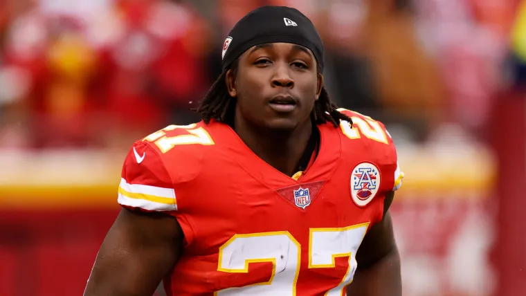 Bears WR Allen Robinson says team would welcome Kareem Hunt 'with open arms' image