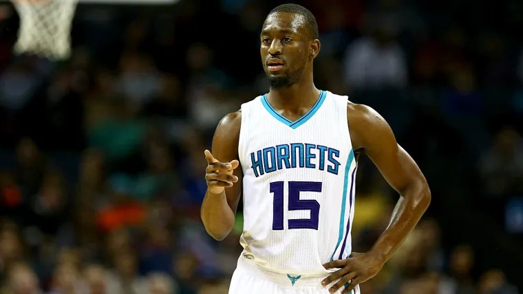 Hornets' Kemba Walker colors shot chart red with trips to the paint image