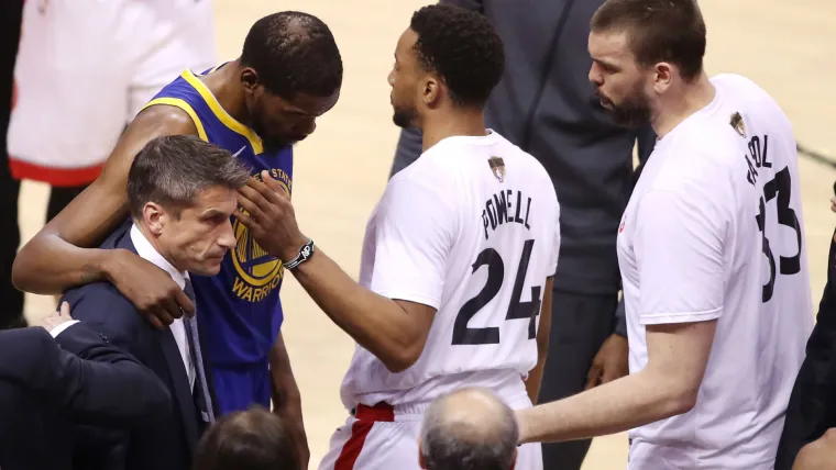 Kawhi Leonard reacts to Kevin Durant's Injury: 'I feel bad for him' image