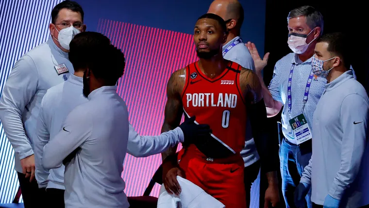 NBA Playoffs 2020: Damian Lillard exits Game 2 with dislocated left index finger, says 'I'm playing' Game 3 image