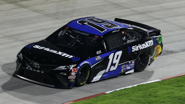 NASCAR at Martinsville results, highlights from Martin Truex Jr.'s victory at the Blue-Emu Maximum Pain Relief 500 image