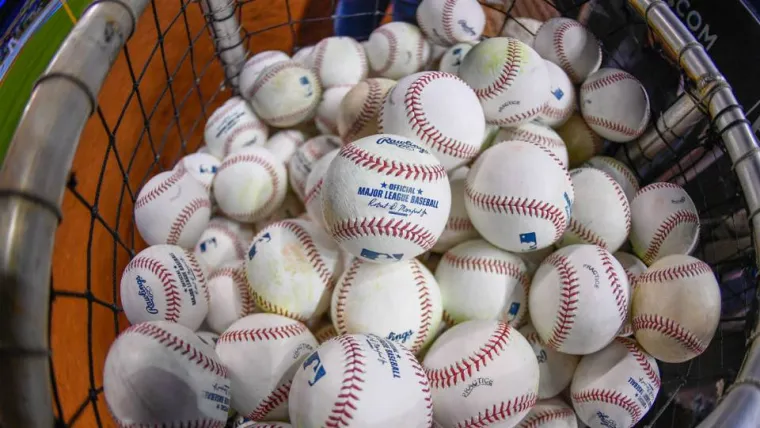 mlb-baseballs