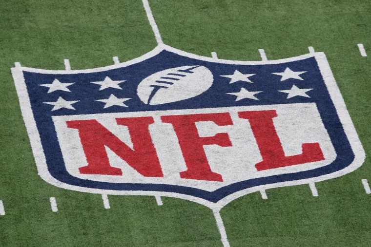 NFL Competition Committee makes no changes to use of helmet rule image