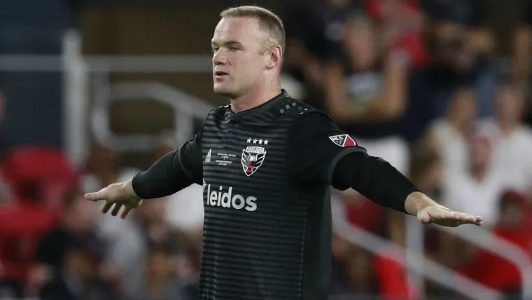 Wayne Rooney revels in goal from beyond midfield: 'I've practiced it so many times' image