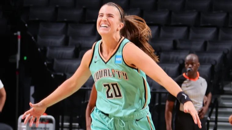Sabrina Ionescu: New York Liberty star opens WNBA's 25th anniversary season with game-winner image