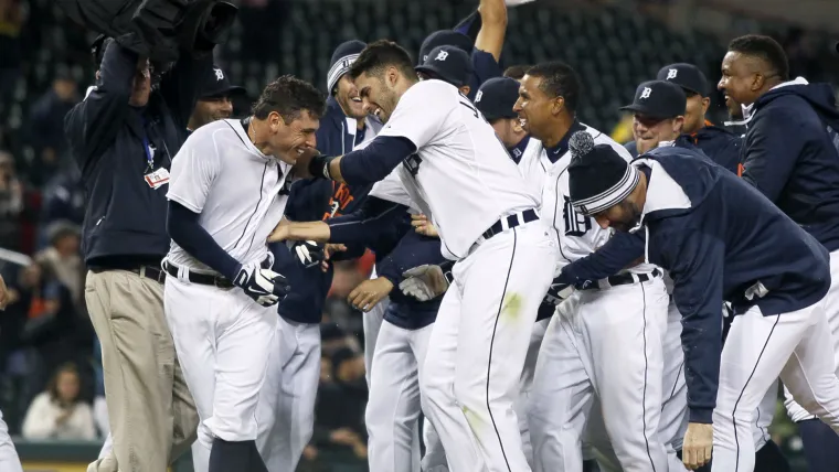 Tigers-Celebration-051415-GETTY-FTR