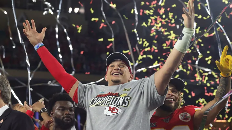 Projecting Patrick Mahomes' unprecedented, NBA-like contract extension with Chiefs image