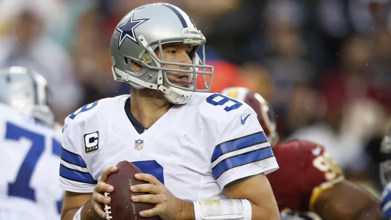 Tony_Romo_AP_1222_FTR.jpg