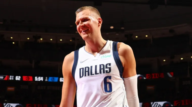 Kristaps Porzingis Dallas Mavericks